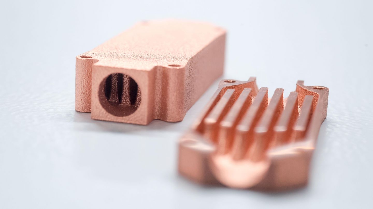 采用 3D 打印制造纯铜材质的晶体管冷却器