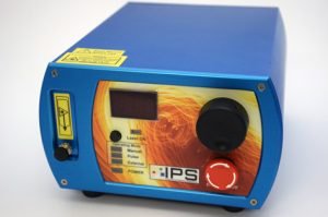 波长稳定多模激光器