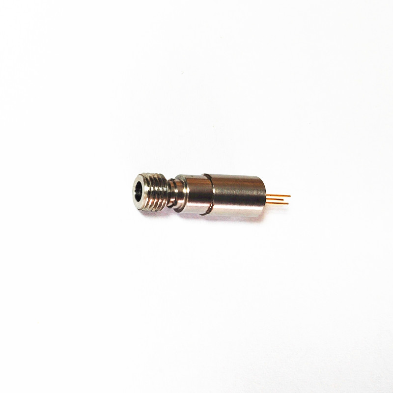 SMA 905 小插拔 实物.jpg